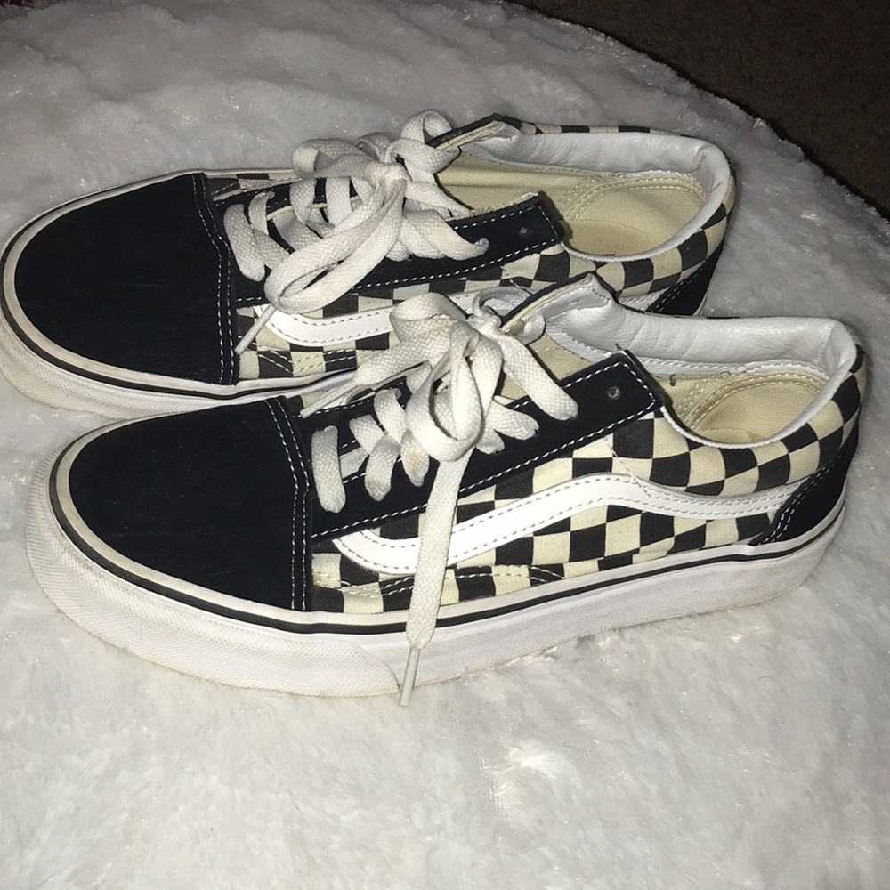 Women’s Checkered Vans